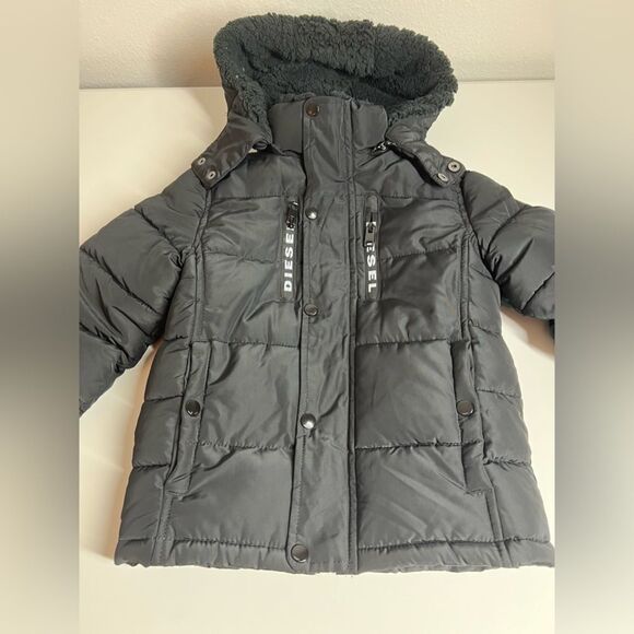 NWOT Diesel Boys Sherpa Fur Lined Hooded Puffer Coat Jacket Size 5/6 - Picture 1 of 16